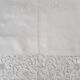 Drap de lin en broderie richelieu monogrammé ab