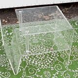 Coffee table plexiglass magazines holder