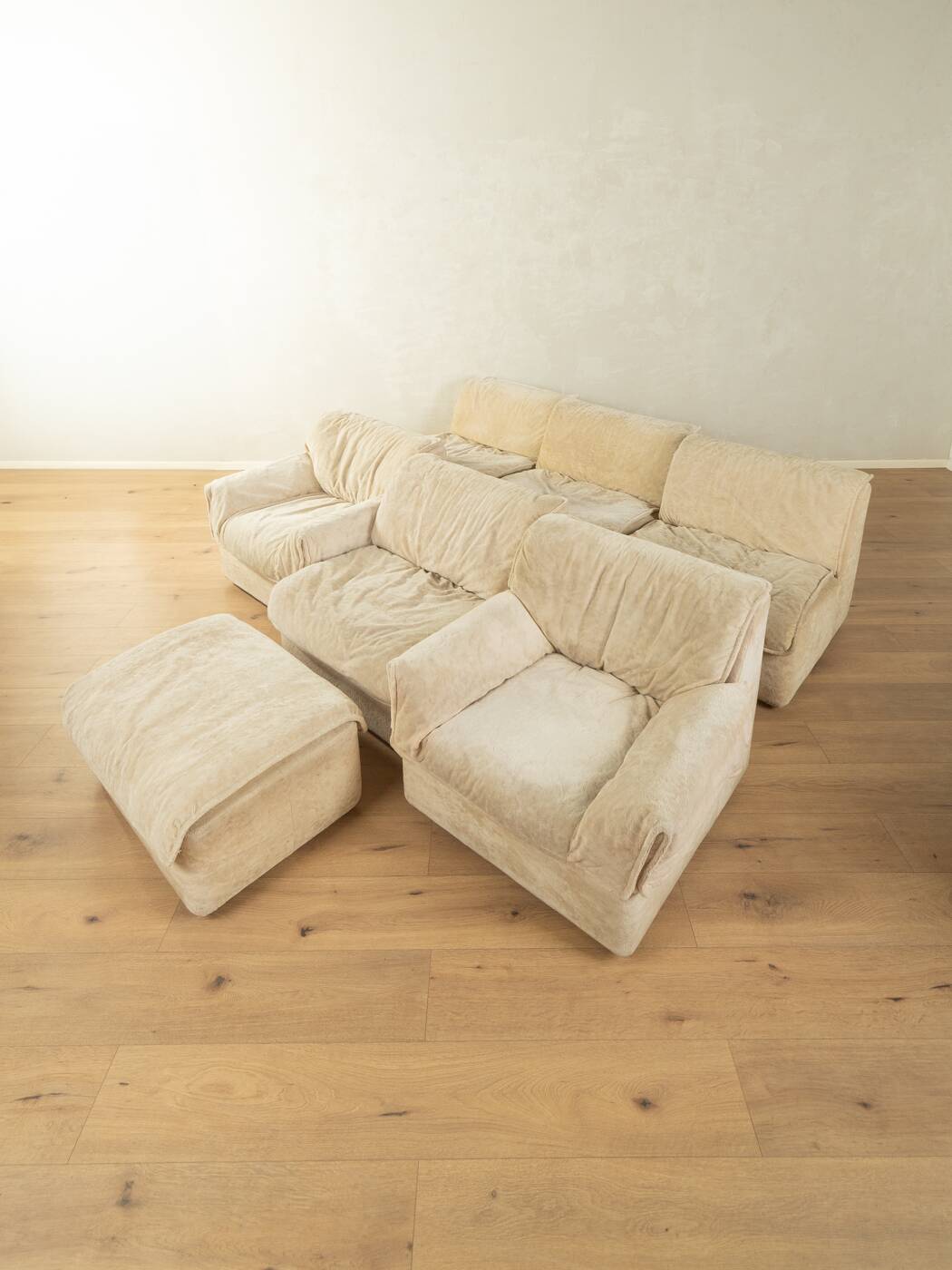 COR Space Age seating group, 1970s, set of 6 armchairs and footstool, cream white
