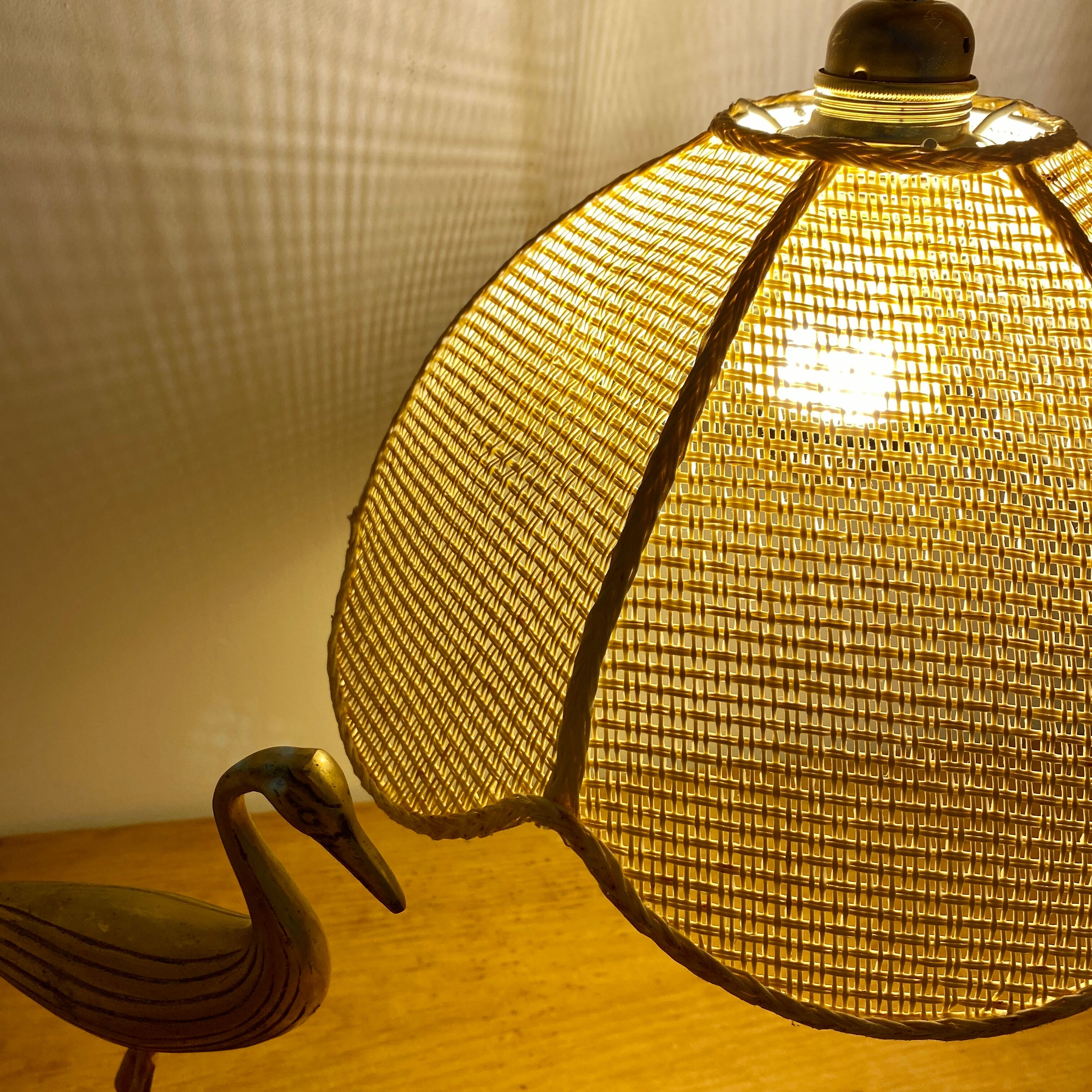 Vintage lampshade suspension