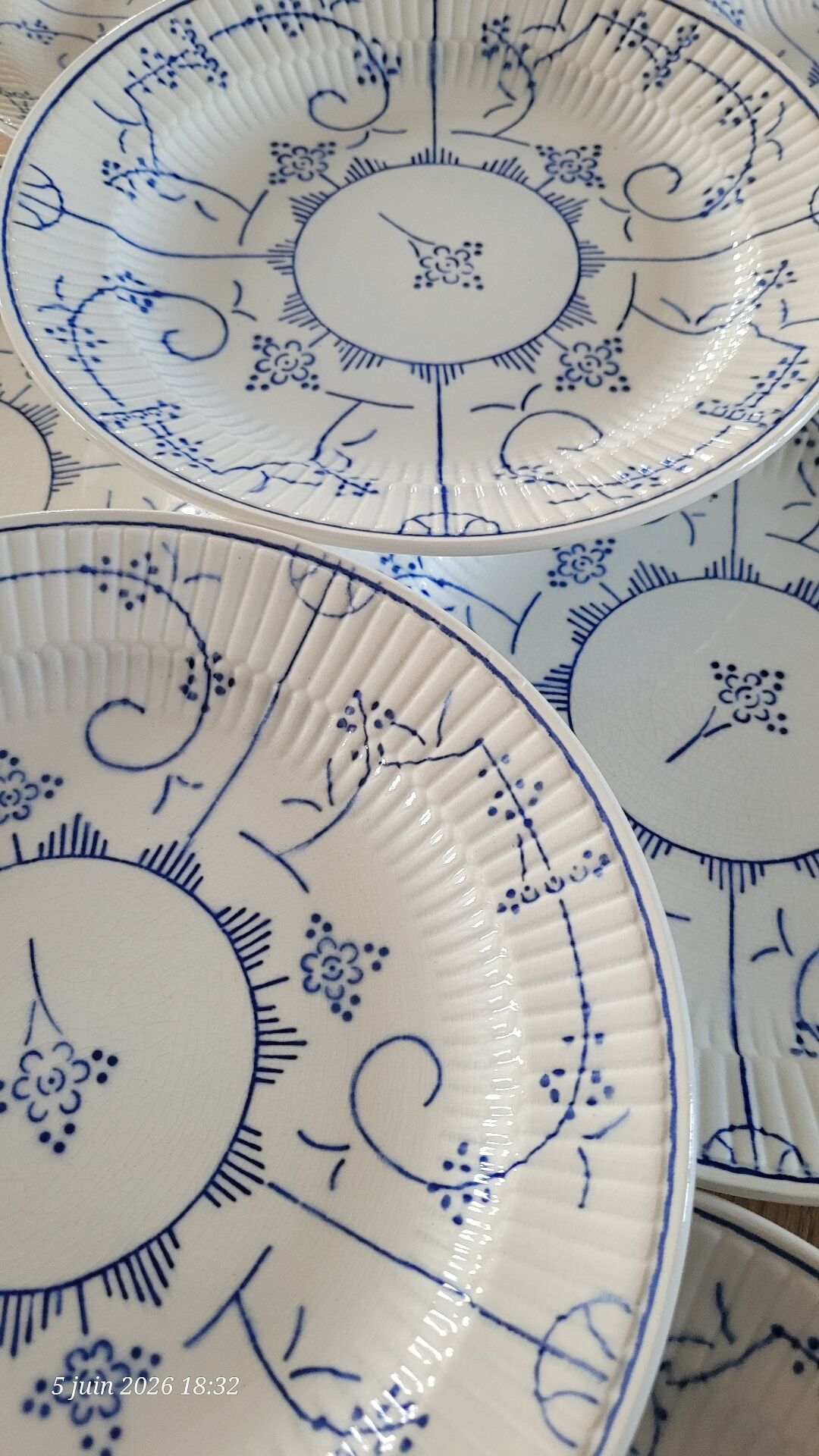 8 flat plates model Copenhagen Boch Frères La Louvière