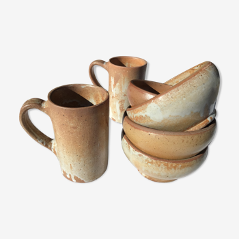 2 mugs and 4 bowls finely speckled artisanal sandstone