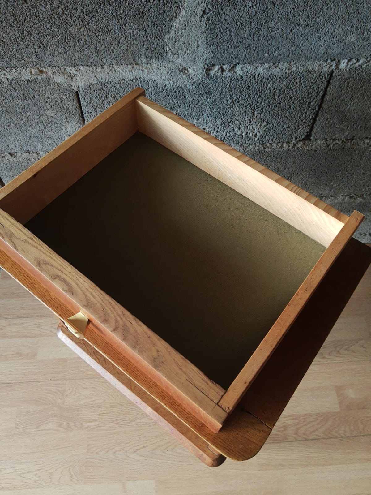 Vintage oak bedside/nightstand