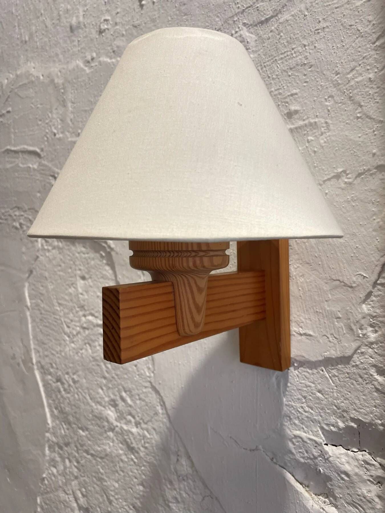 Set of wall sconces in pine, Modern Scandinavian style by Uno Dahlen for Aneta, 1970s.