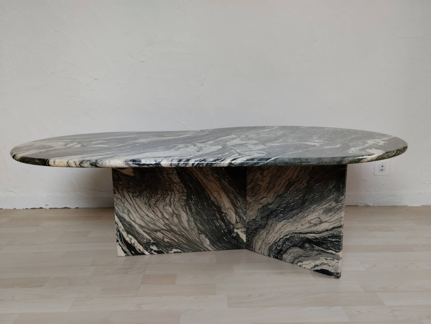Table basse organique en marbre vert, années 70