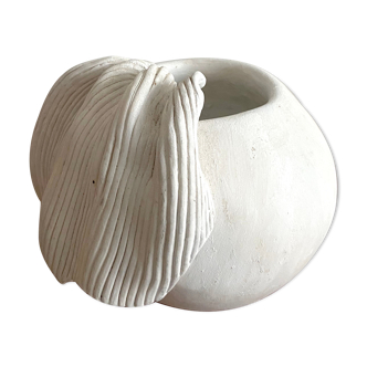 Vase en céramique blanche