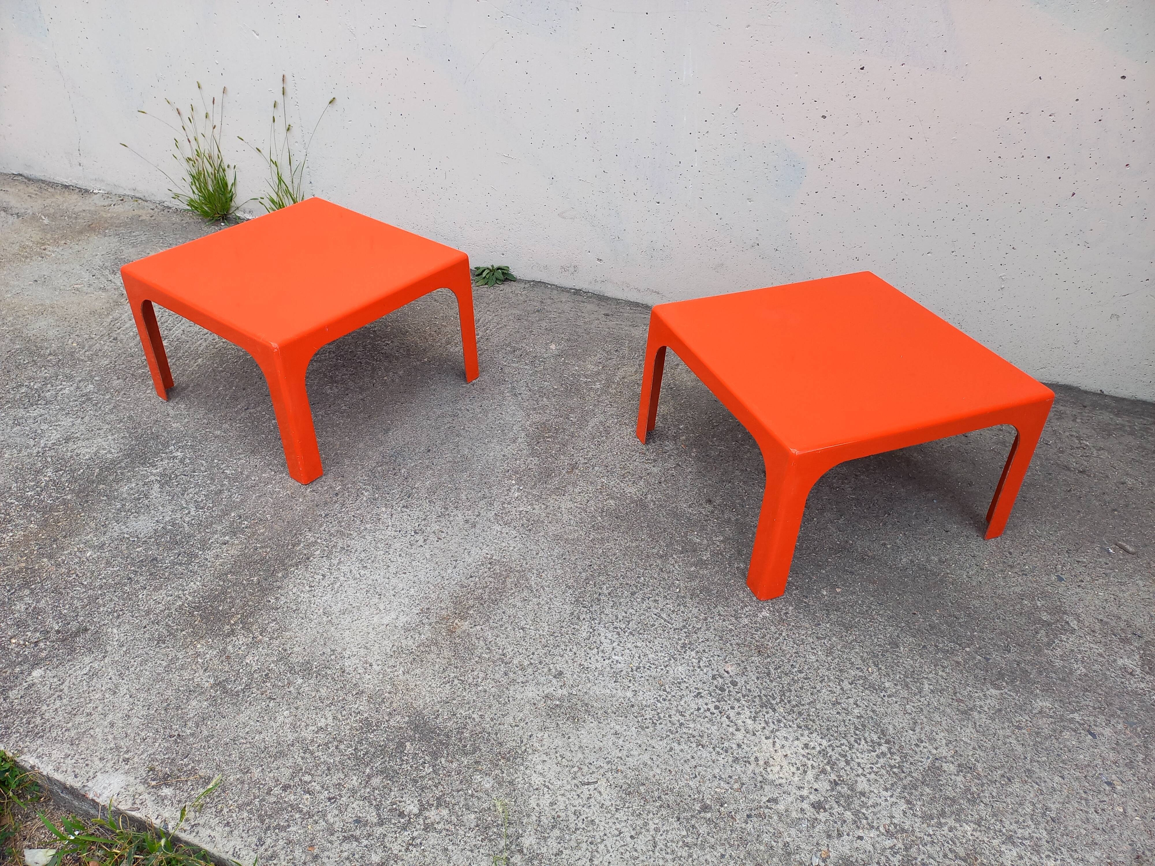 Pair of vintage coffee tables