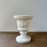 Vase en albâtre sculpté vintage