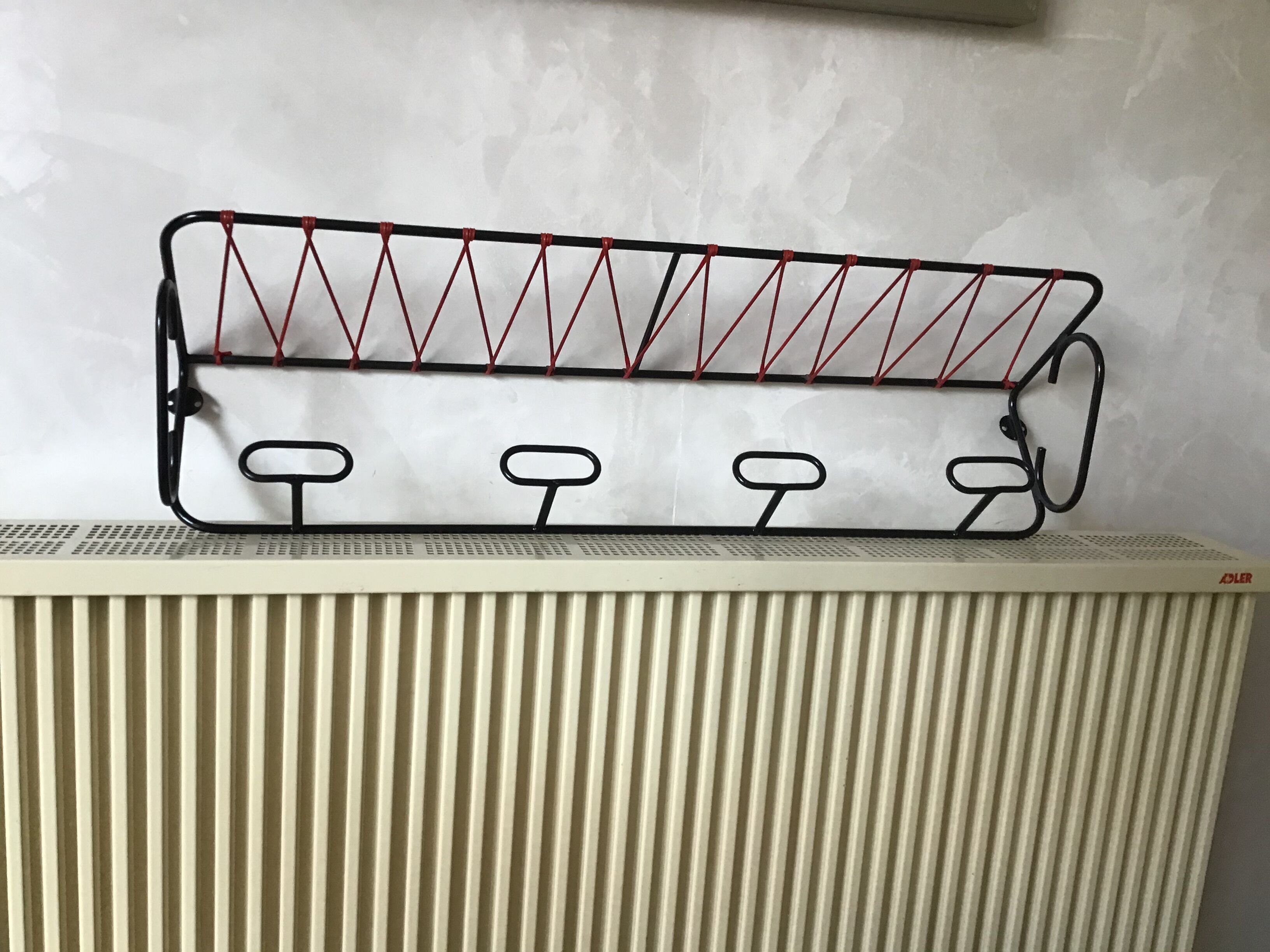 Vintage scoubidou coat rack