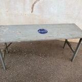 All-wood brasserie table