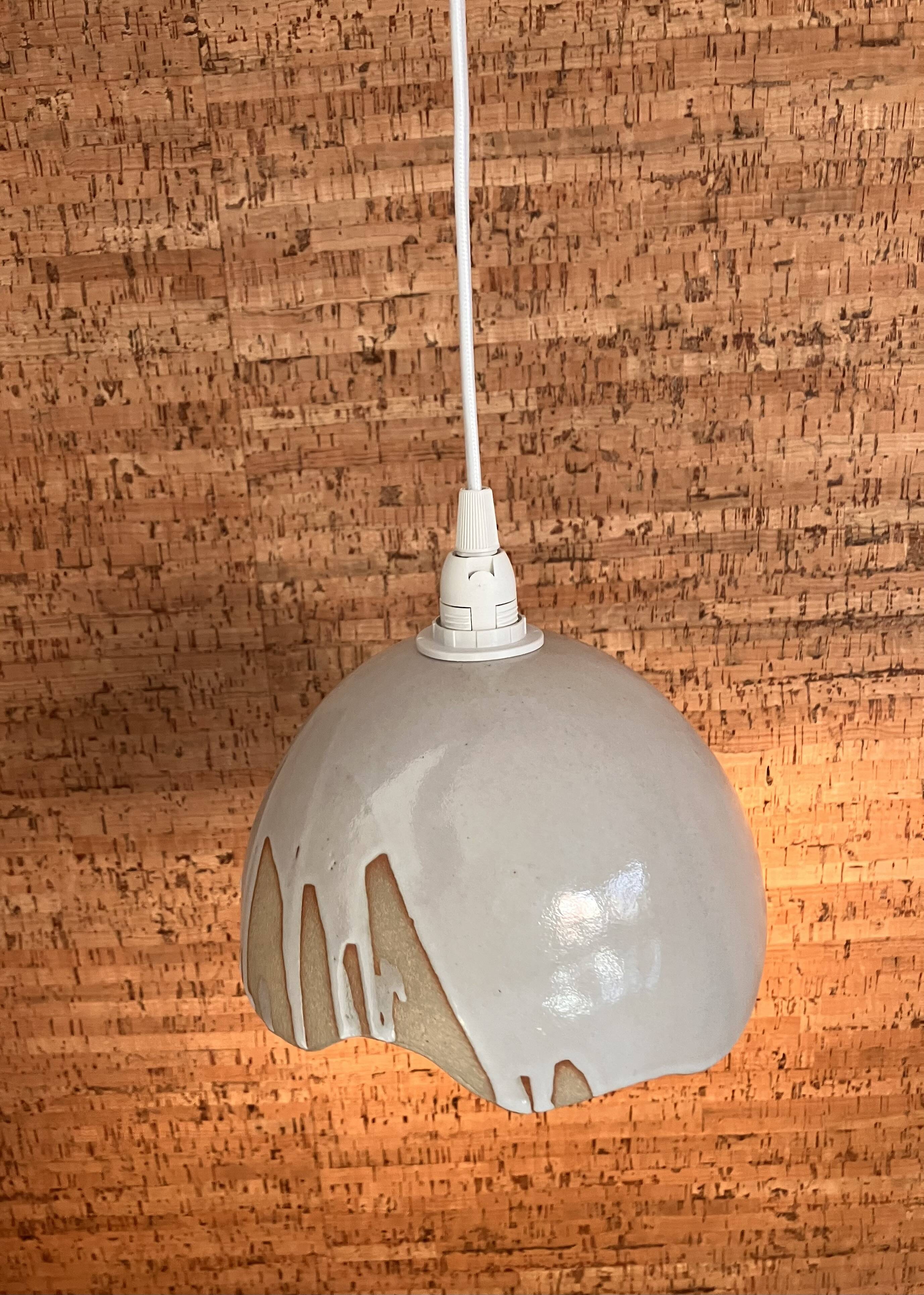 Organic portable lamp in ceramic