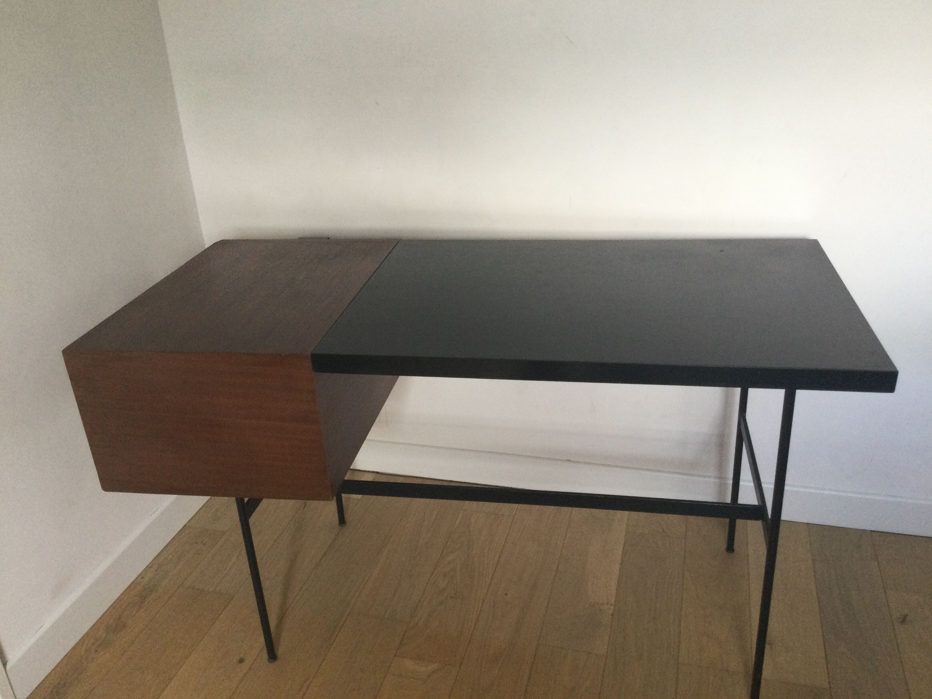 Bureau Pierre Paulin CM141