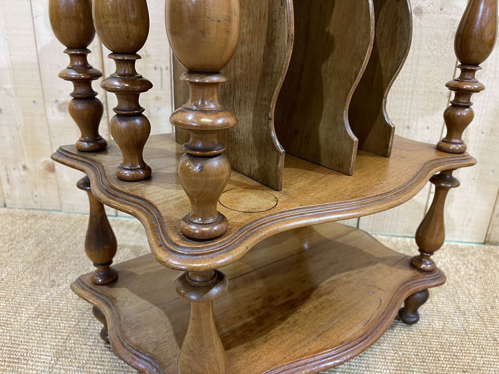 Sheet music cabinet nineteenth in walnut