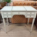Dressing table with shutters