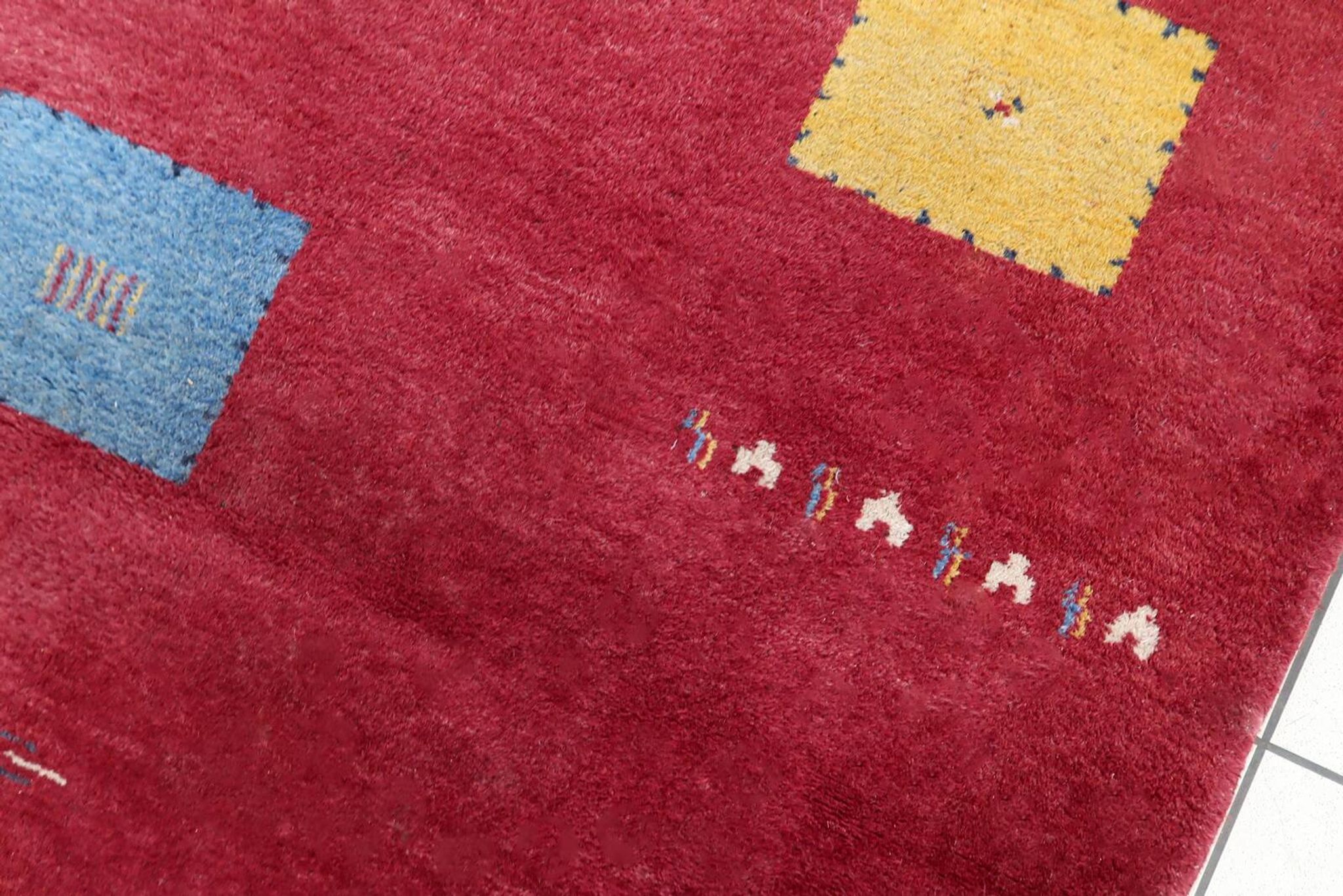 Tapis Gabbeh persan vintage en laine fait main – 143 x 202 cm - 1C1037