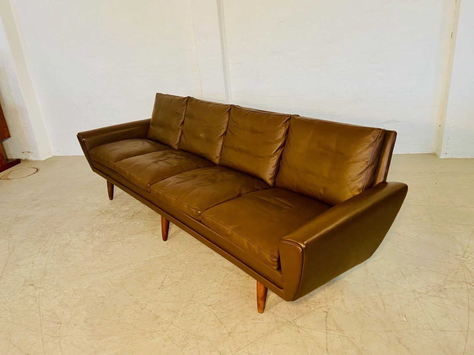 Vintage retro Danish mid-century G. Thams 4 person sofa in brown leather 1960