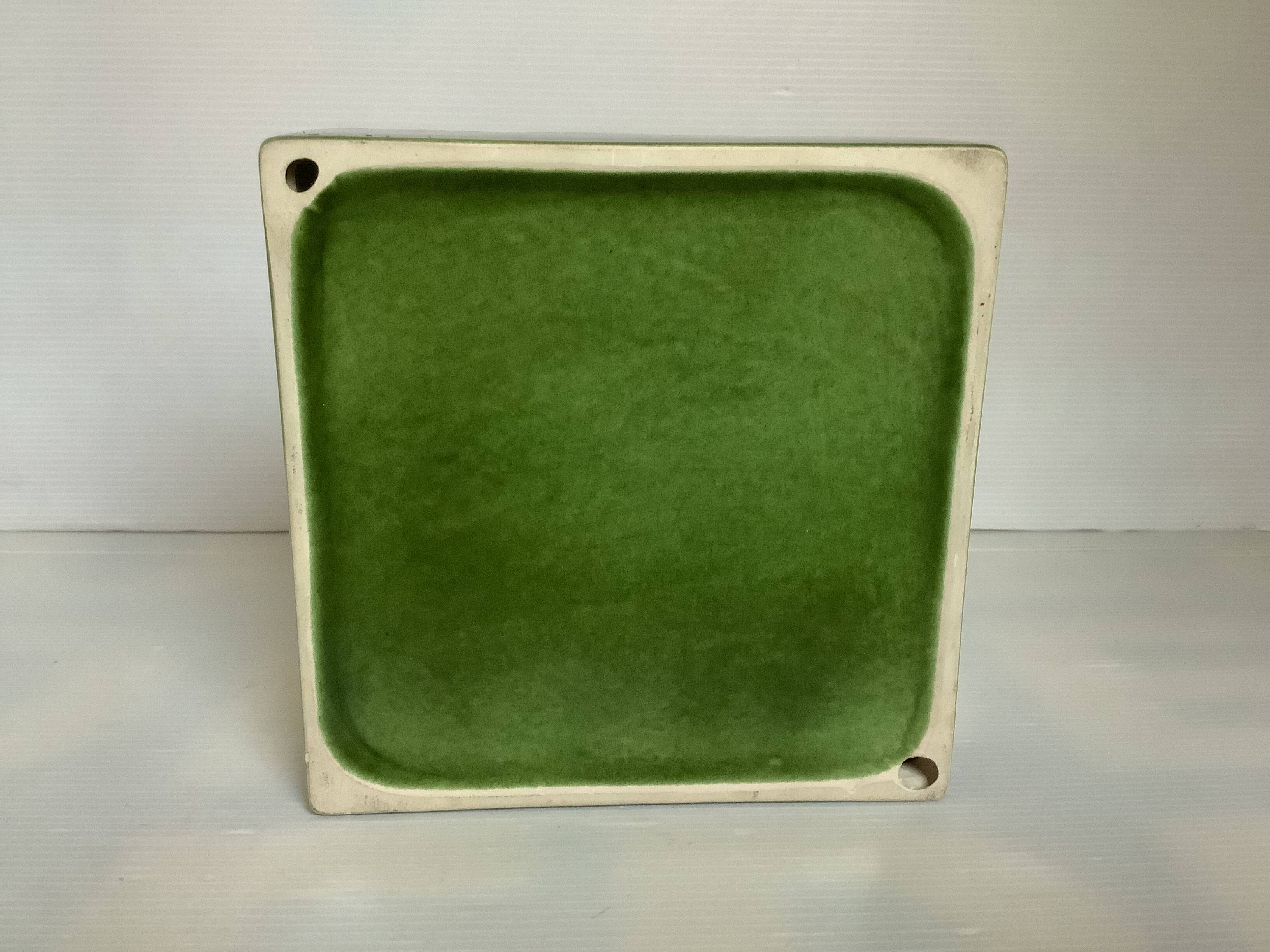 Large ashtray for pipes