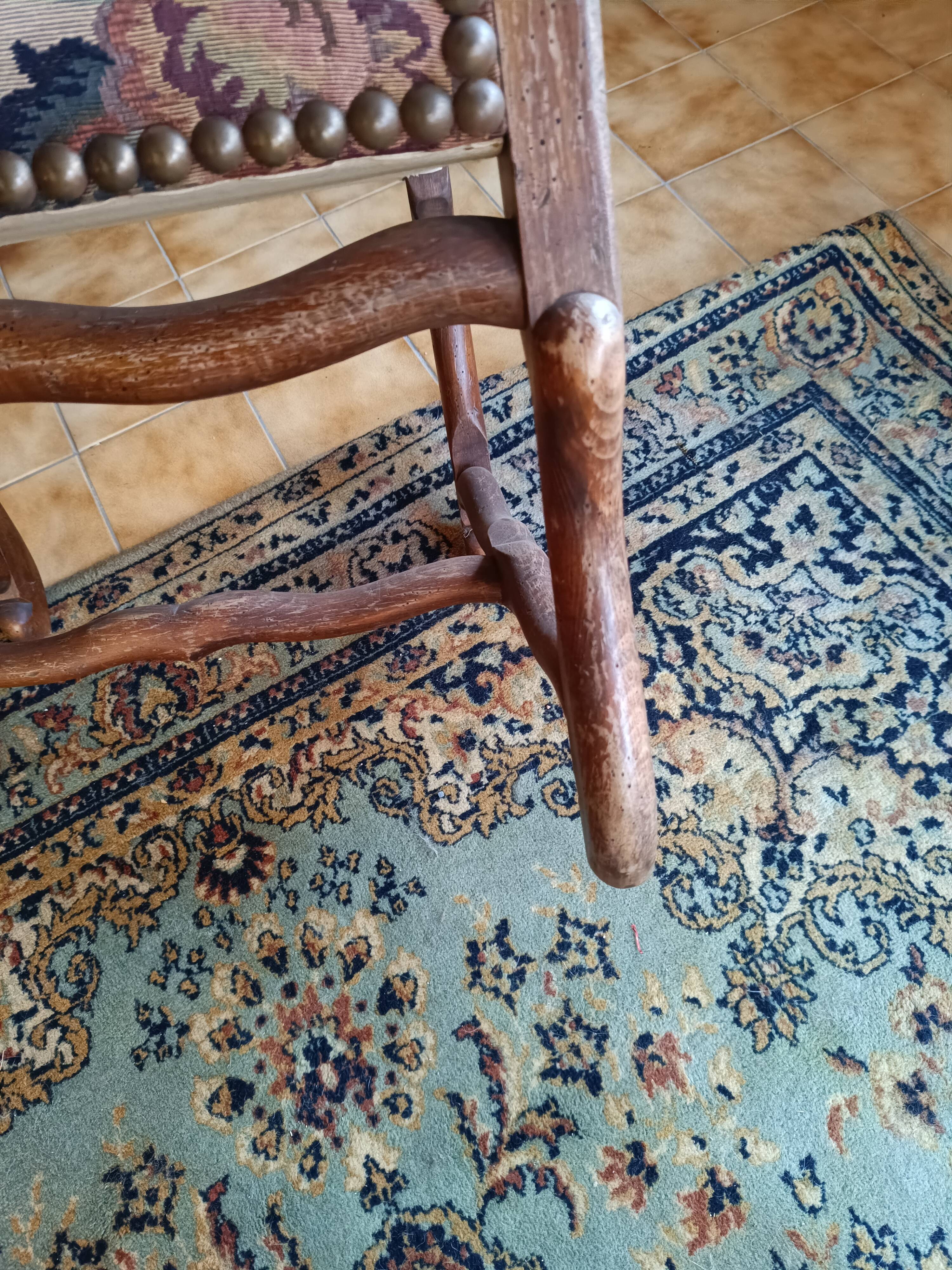 Fauteuil style louis xiii