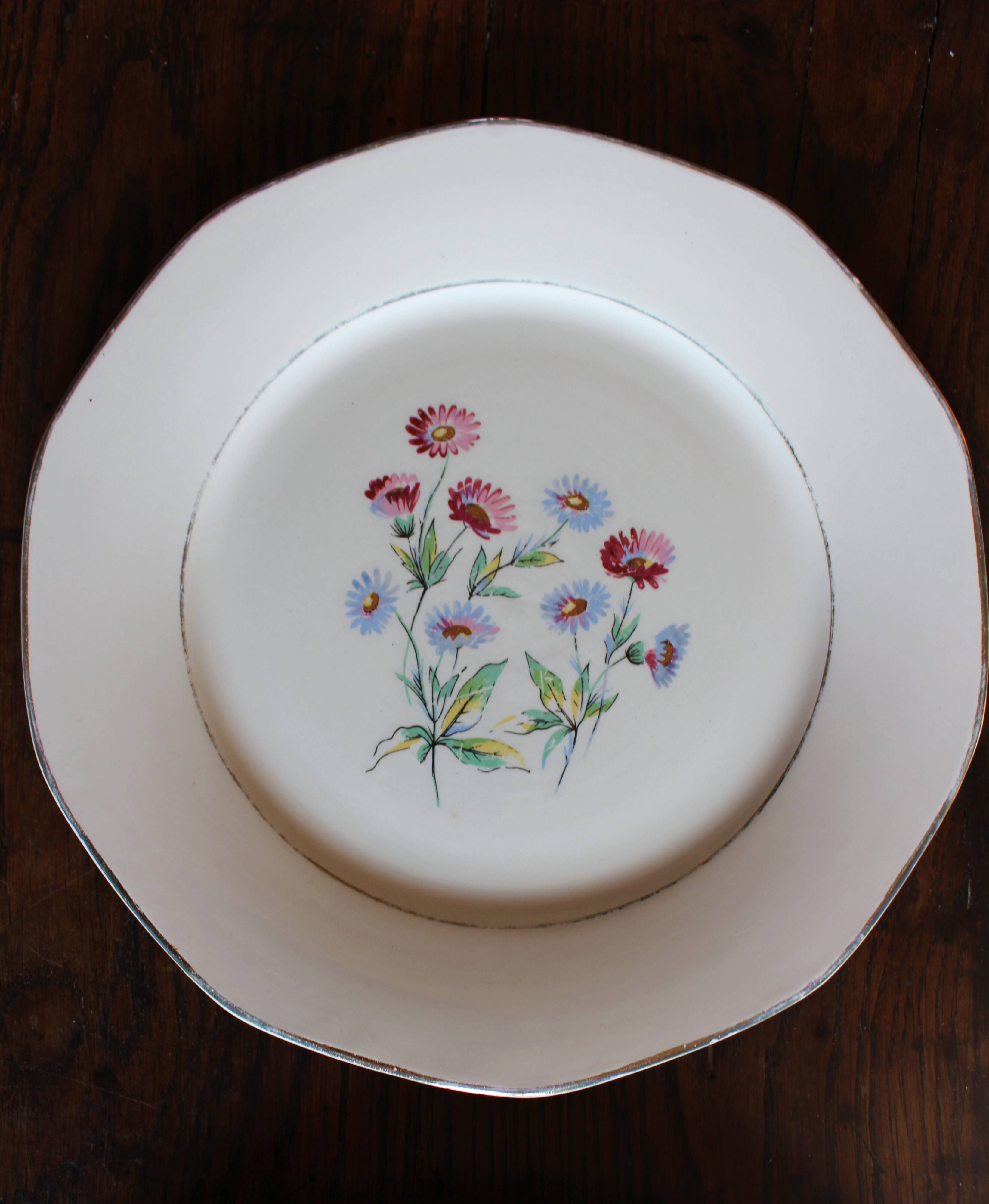 6 mismatched flat plates Fontanges Marsac Longwy Digoin