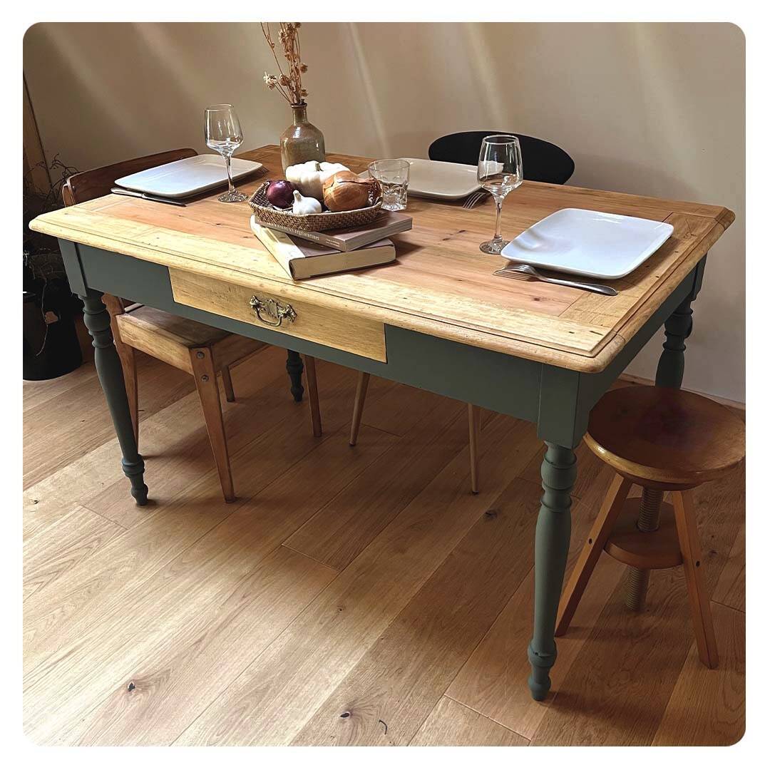 Bistro table