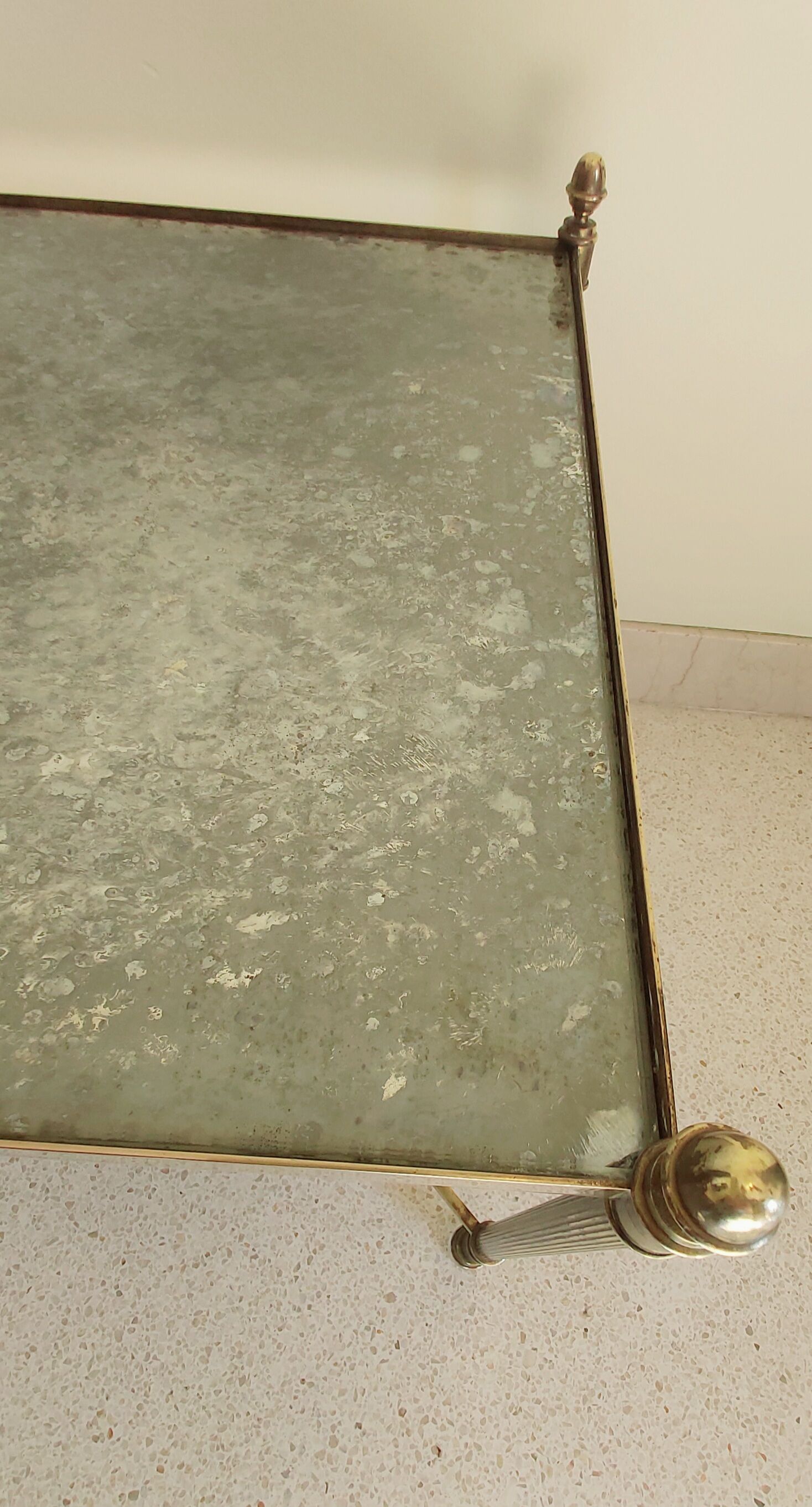 Table basse néoclassique 1960 laiton doré