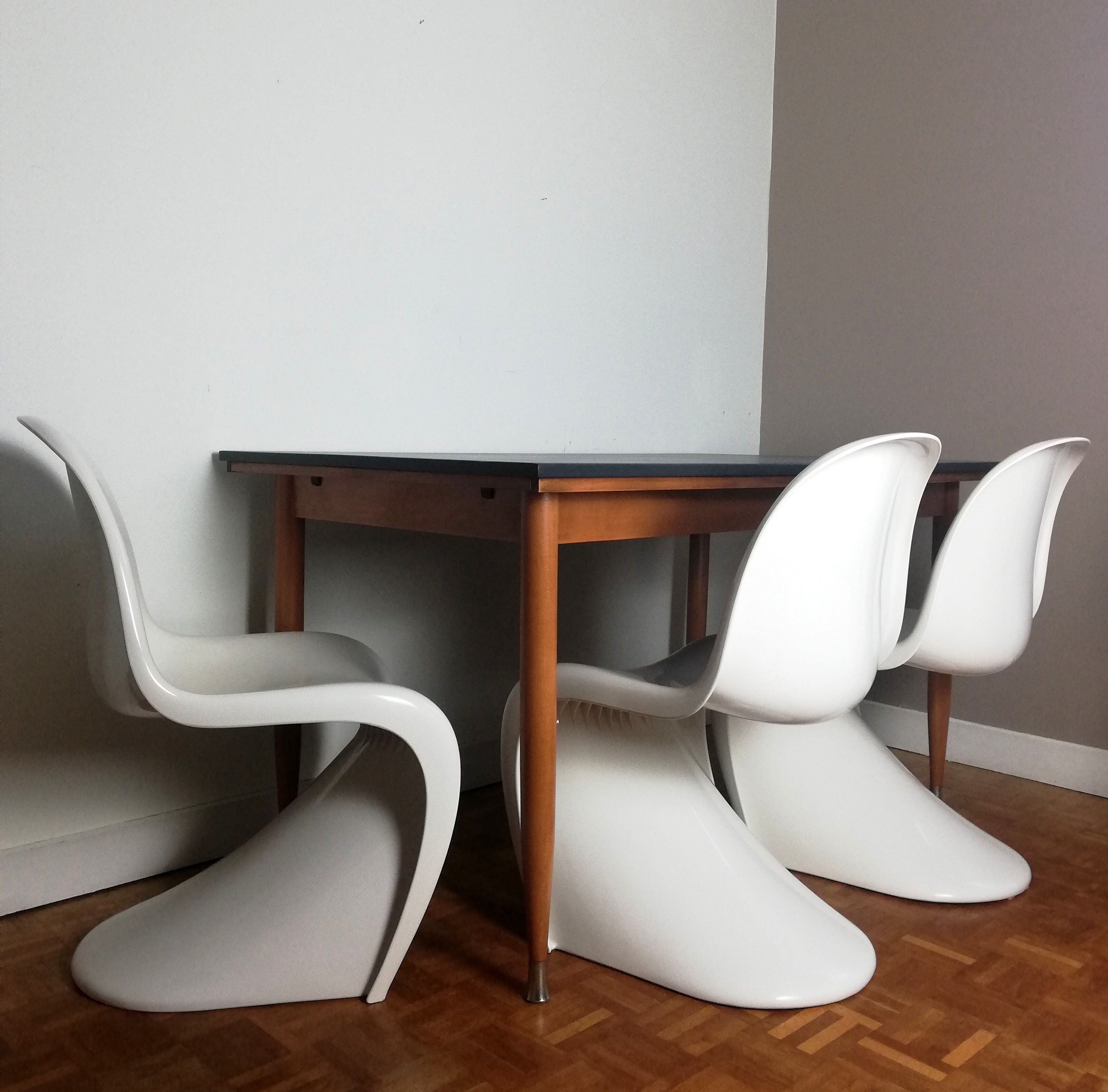 3 S chairs by Verner Panton for Hermann Miller 1977