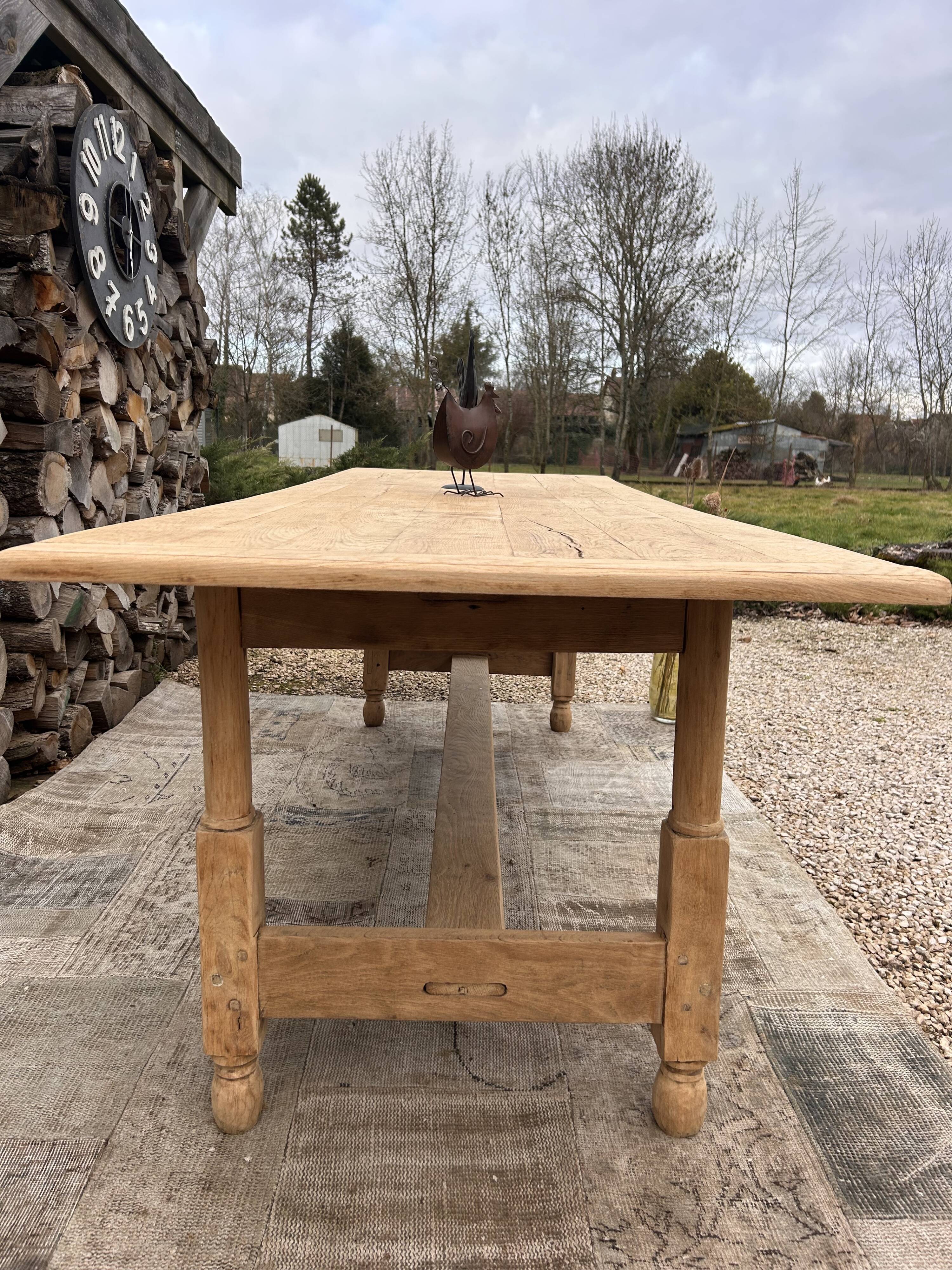 Solid oak farmhouse table 233cm