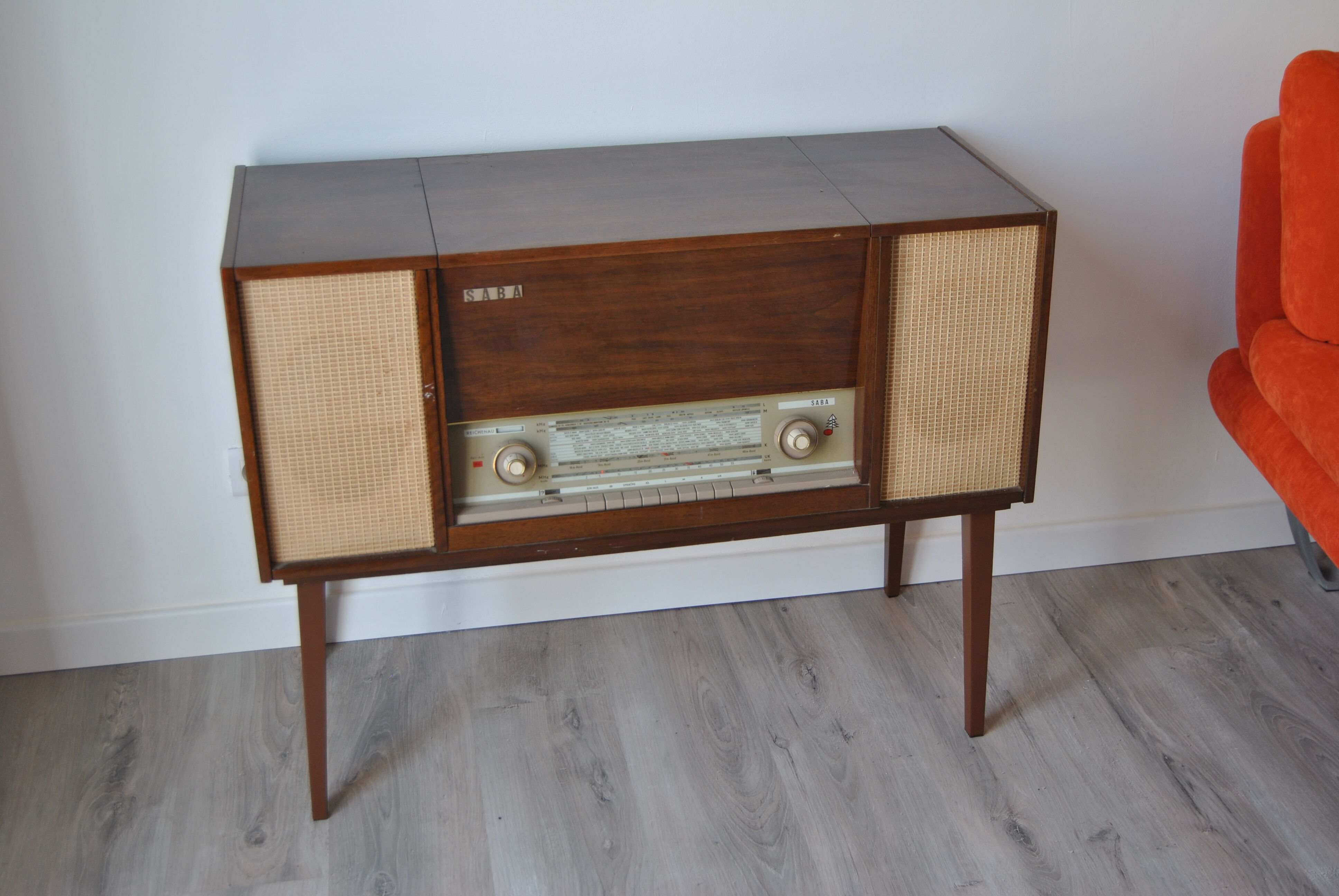 Radio furniture / record player SABA 1960