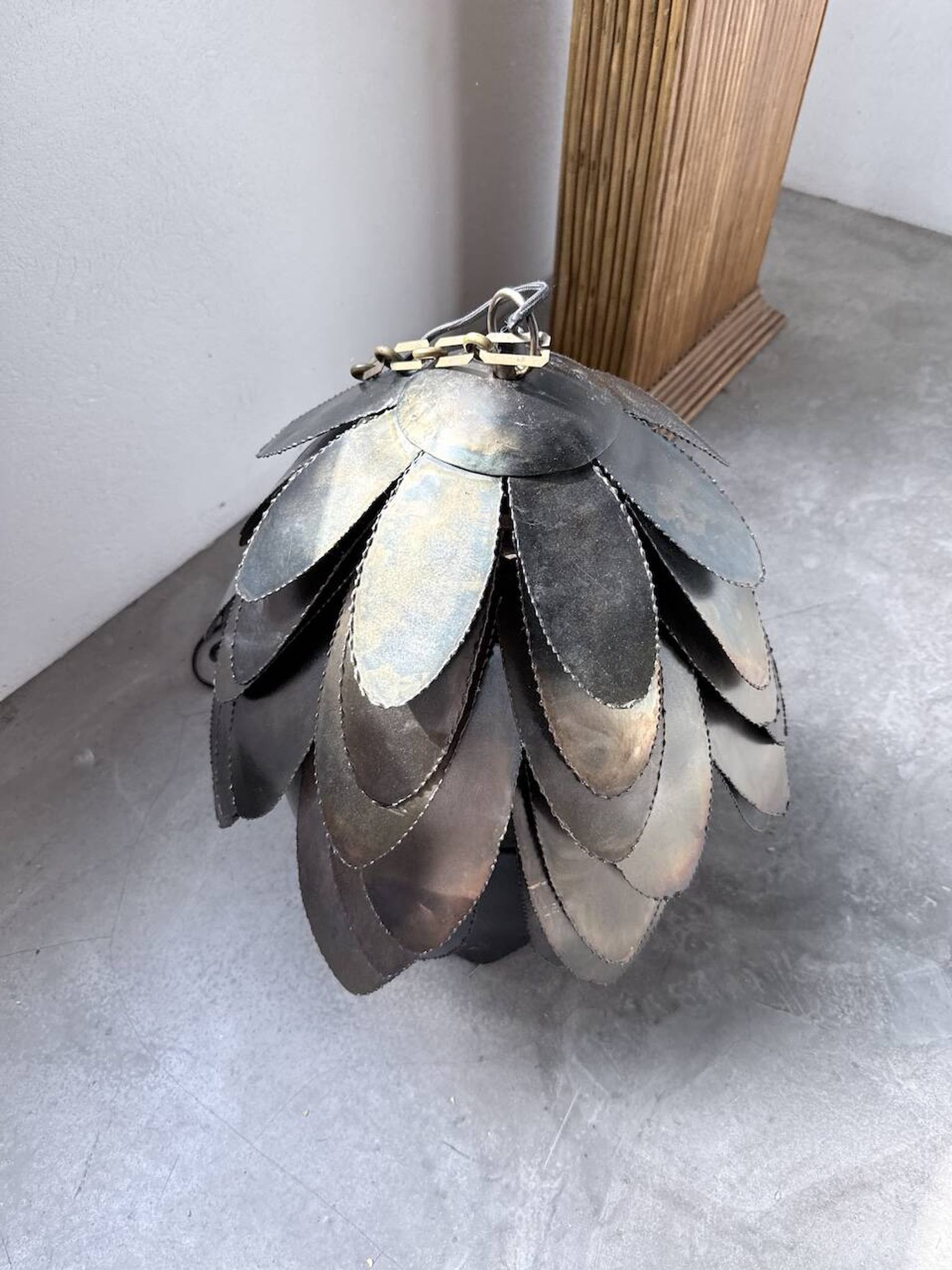 Brutalist suspension Jansen metal welded flower