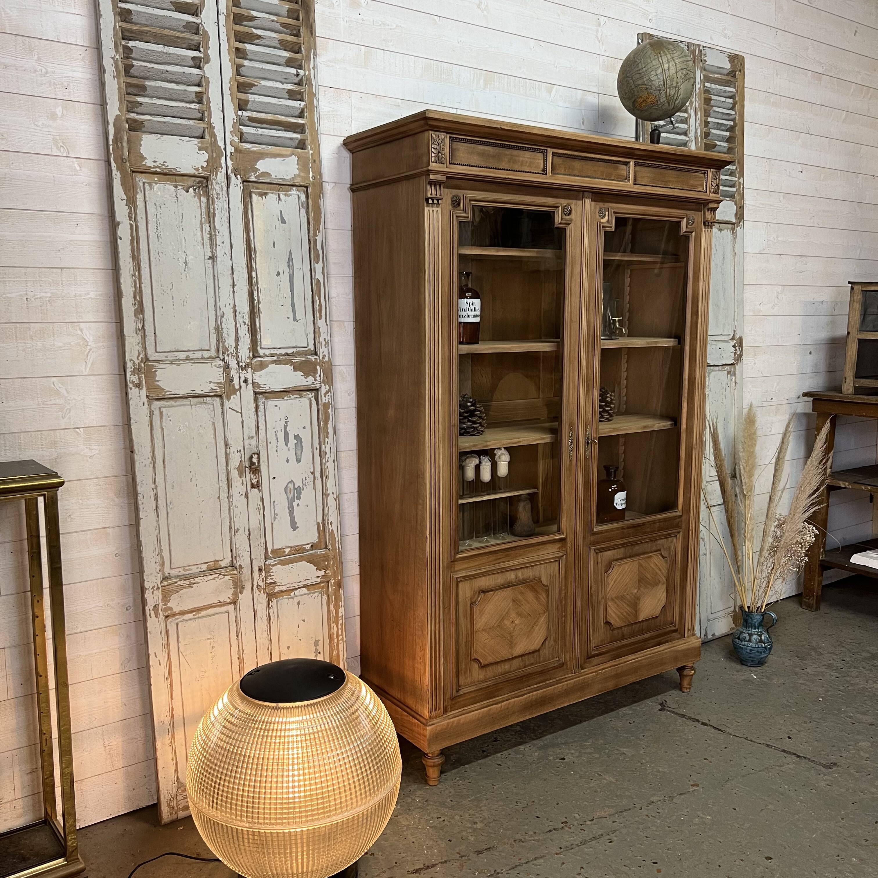Old showcase late 19th century