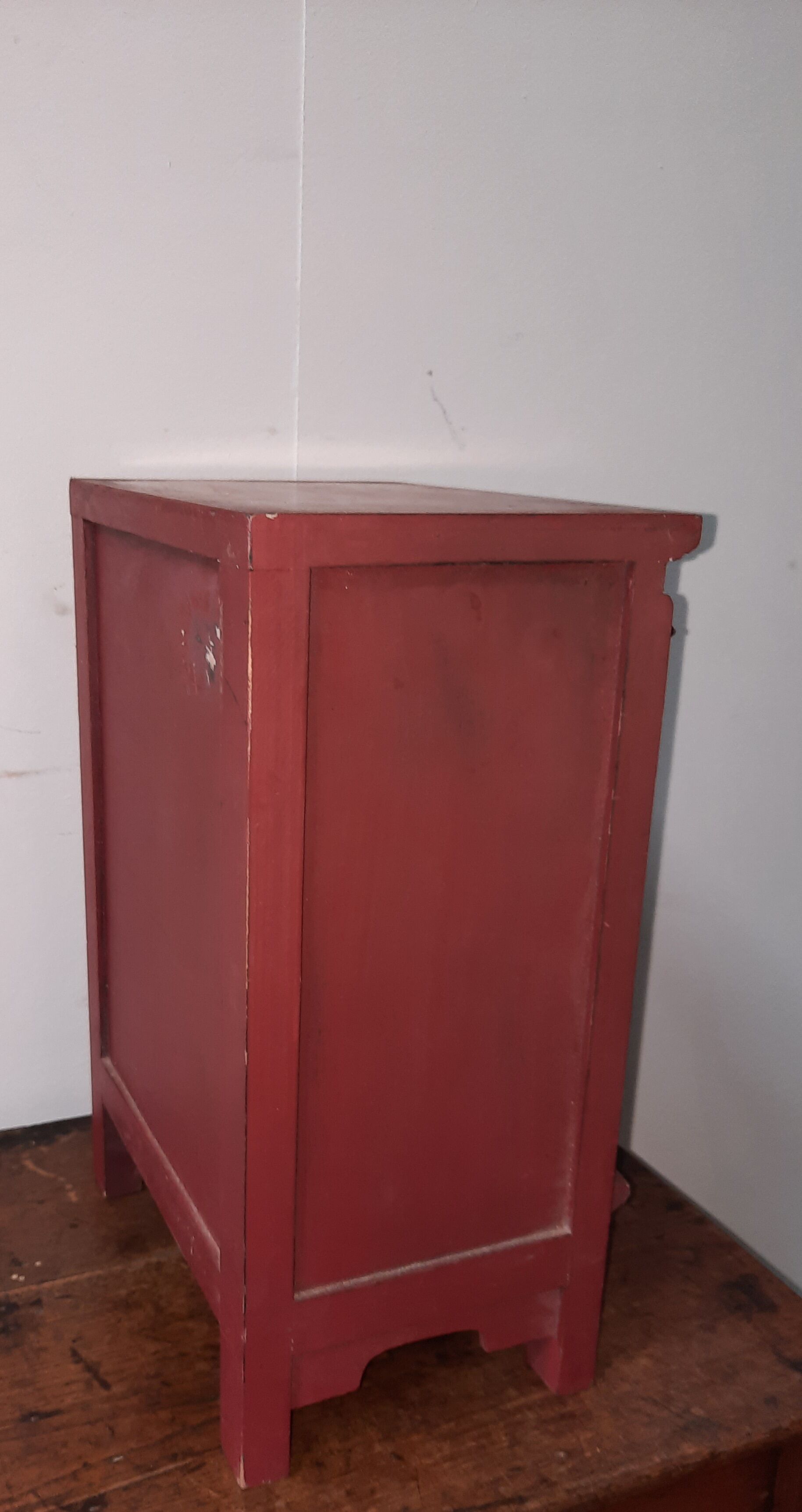 Chinese wardrobe in red wood