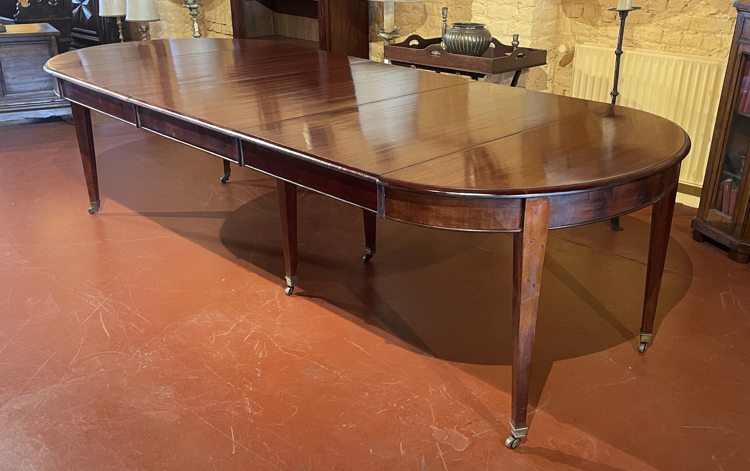 Extensible Louis XVI mahogany dining table with band - 19th century