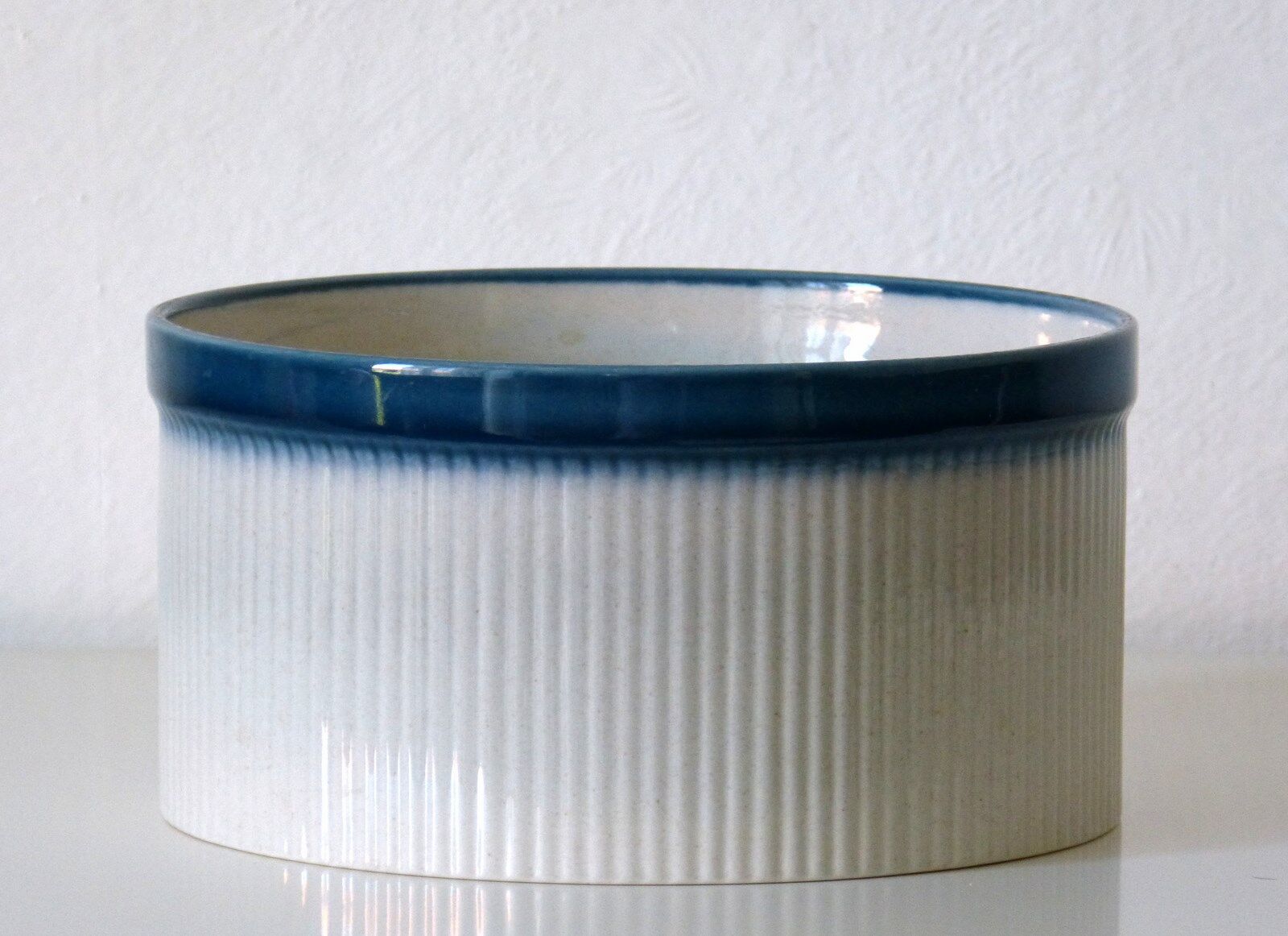 Plat rond Wedgwood "Blue Pacific" Made in England Vintage 70's