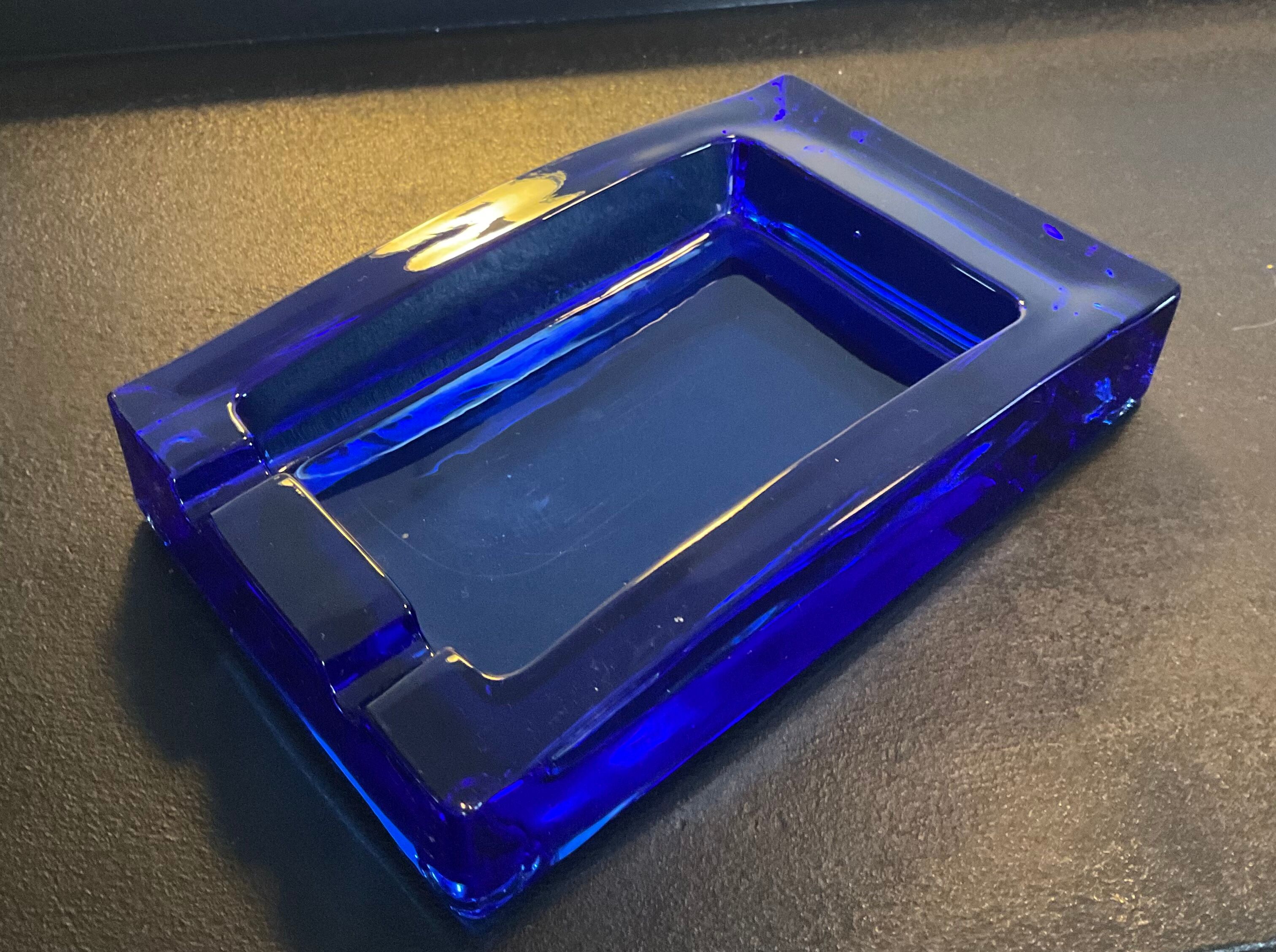 Ashtray in blue glass paste
