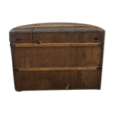 Curved trunk