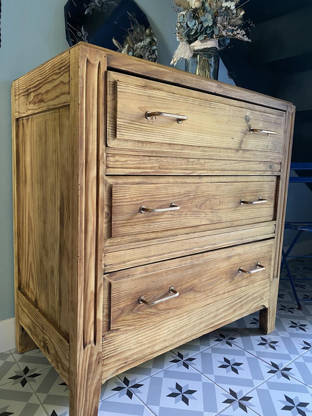 Commode vintage