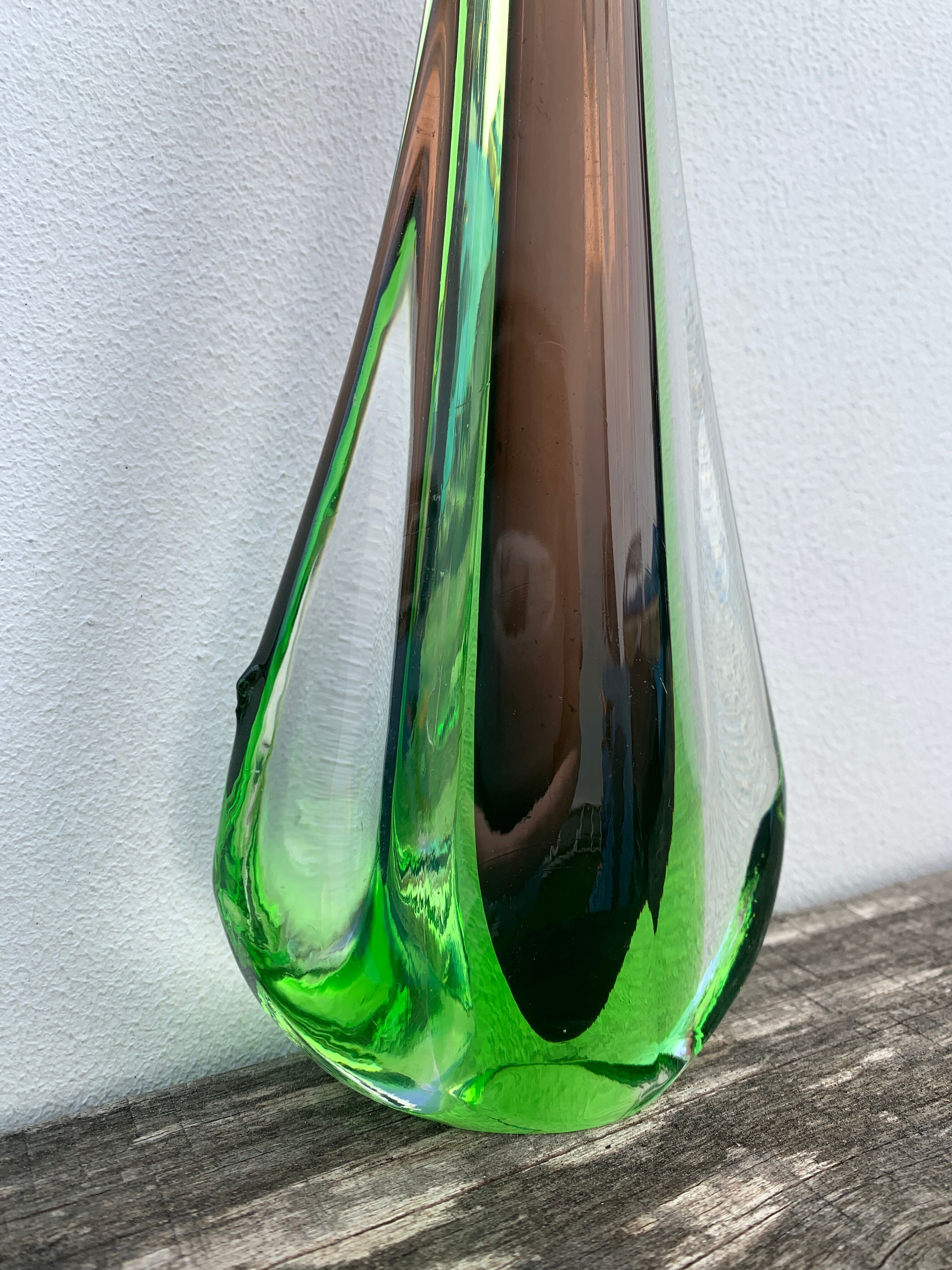 Green and red glass soliflore Sommerso Murano vase 1970