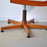 Armchair office conference 1970