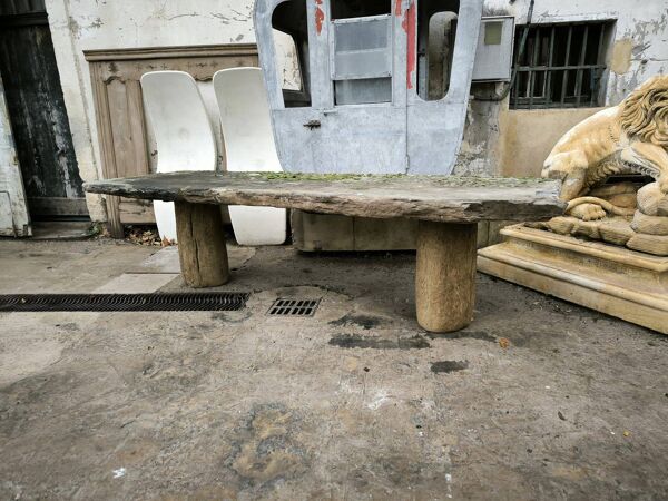 Grande table brutaliste en ardoise