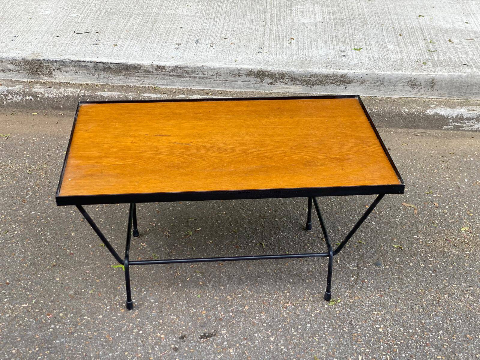 Table basse scandinave vintage bois et acier noir 1960
