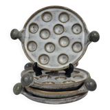 4 stoneware snail plates