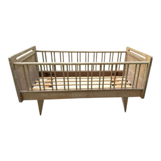 Vintage bed in ceruse oak wood