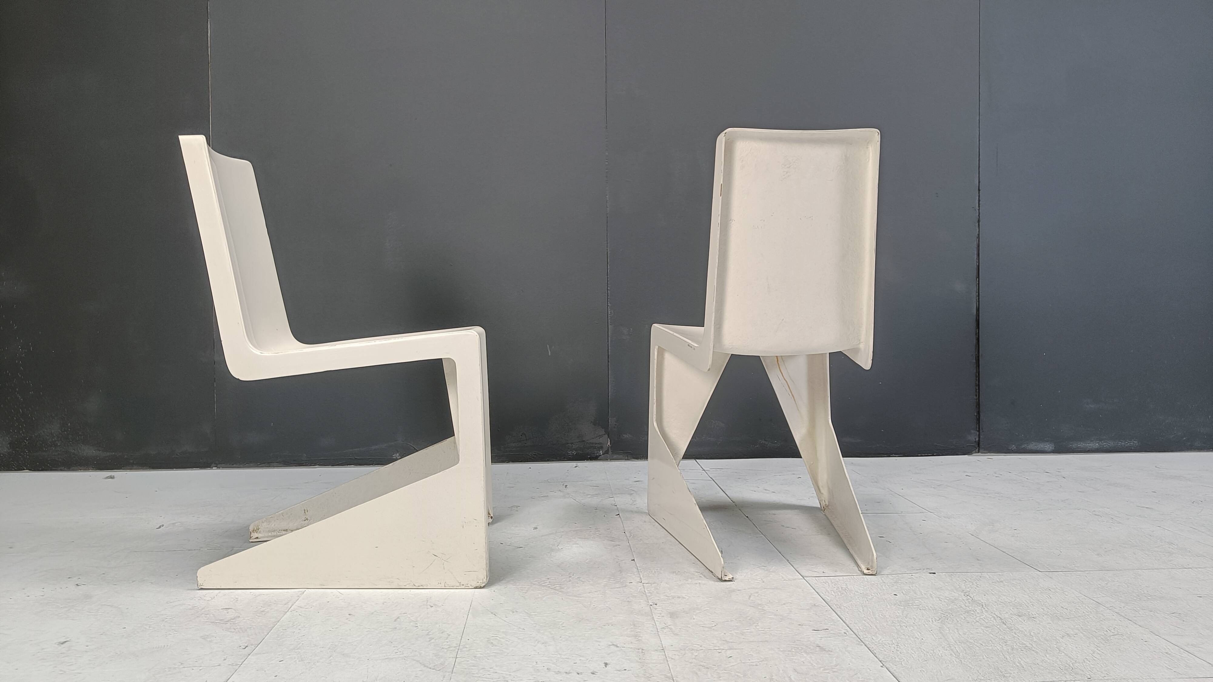 Ensemble de 10 chaises de salle à manger en fibre de verre LRC par Wiel Arets pour Lensvelt, début 21