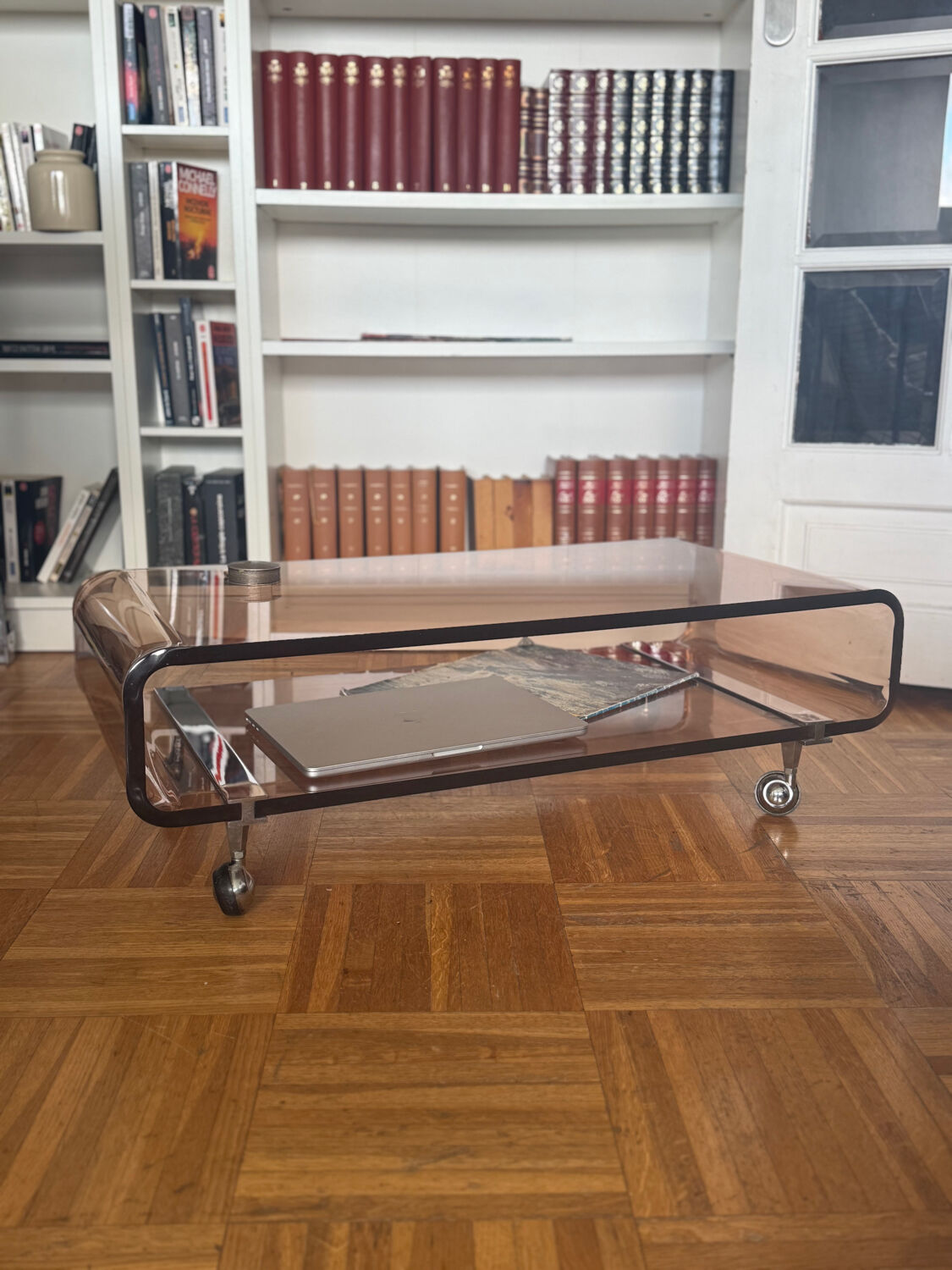 Table basse en Plexiglas Michel Dumas