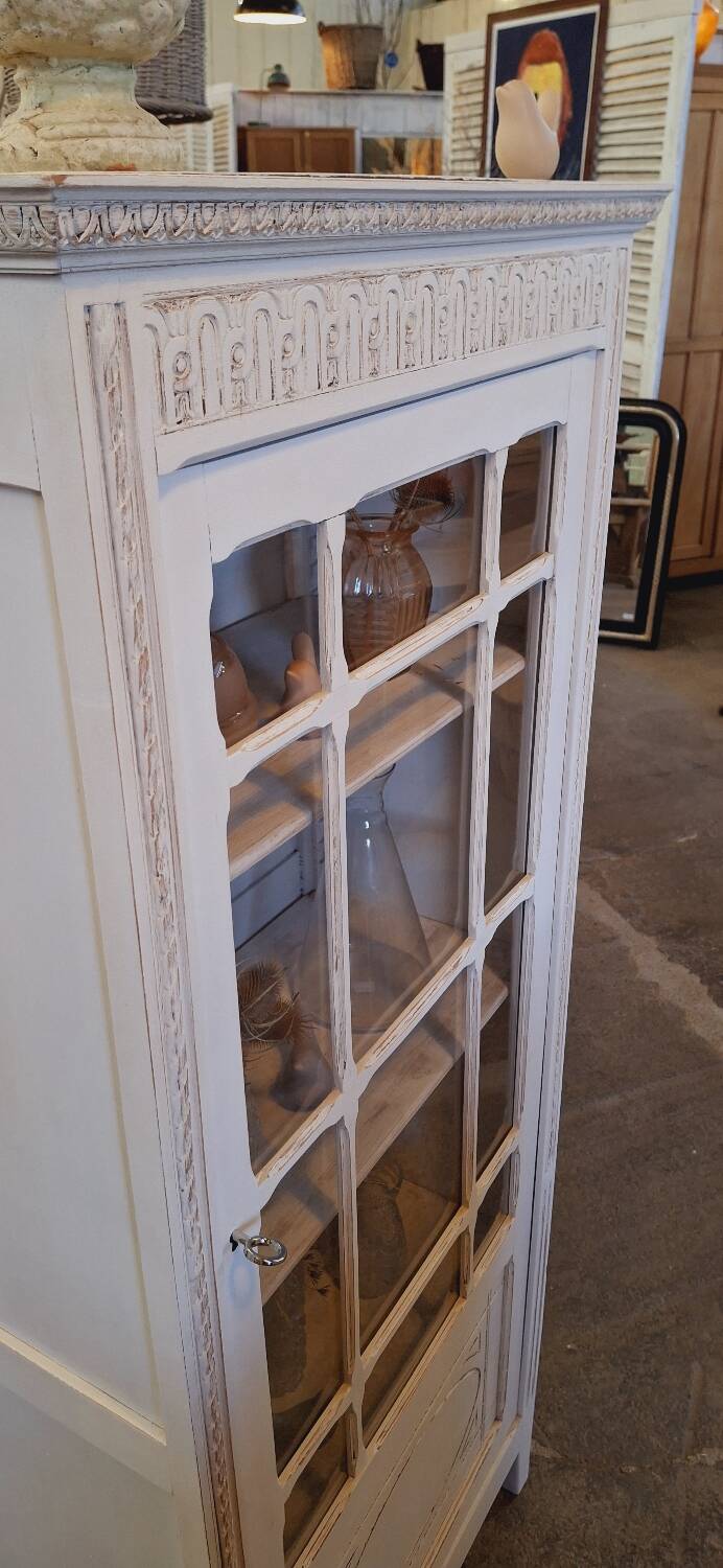 Old display case