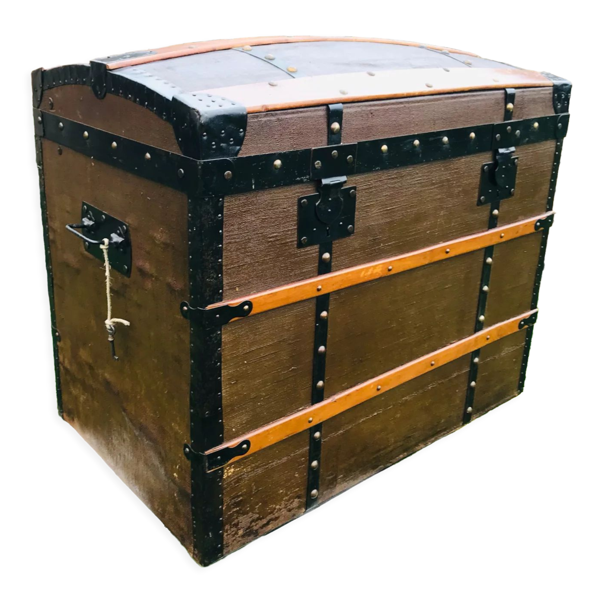 Wooden transport trunk canvas around 1870