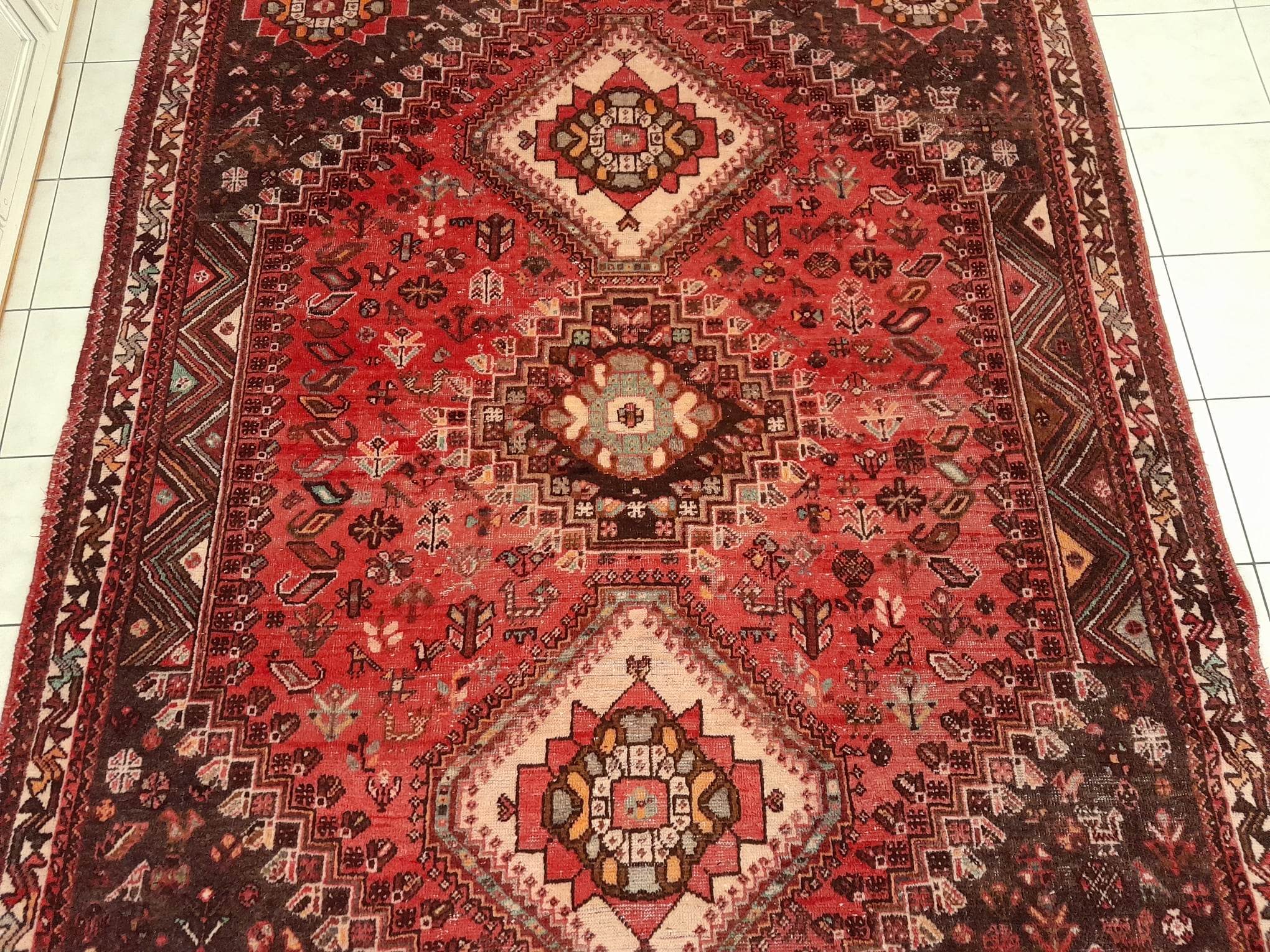 Handmade Persian Shiraz rug 292x220cm