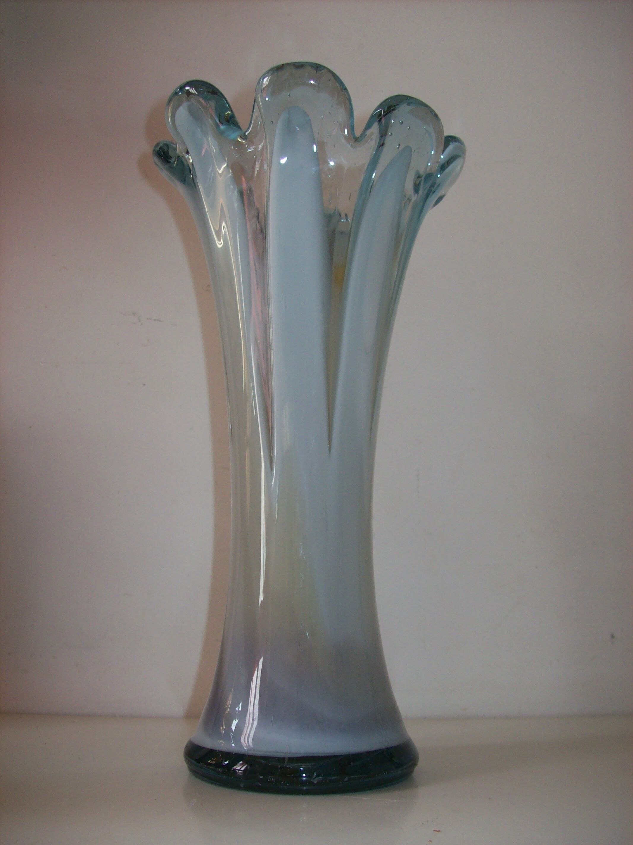 Vase vintage soufflé a la bouche