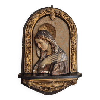 Bas relief ancien en bois et stuc