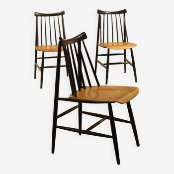 Three Scandinavian Tapiovaara style wooden chairs 1950